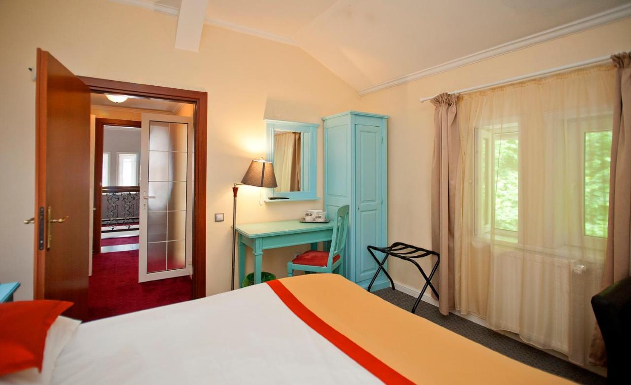 Hotel Bastion Σινάια Εξωτερικό φωτογραφία
