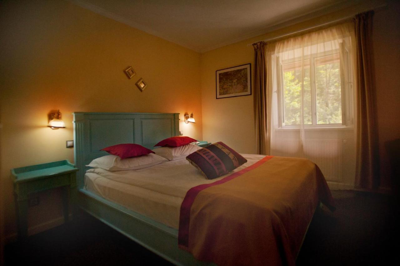 Hotel Bastion Σινάια Εξωτερικό φωτογραφία